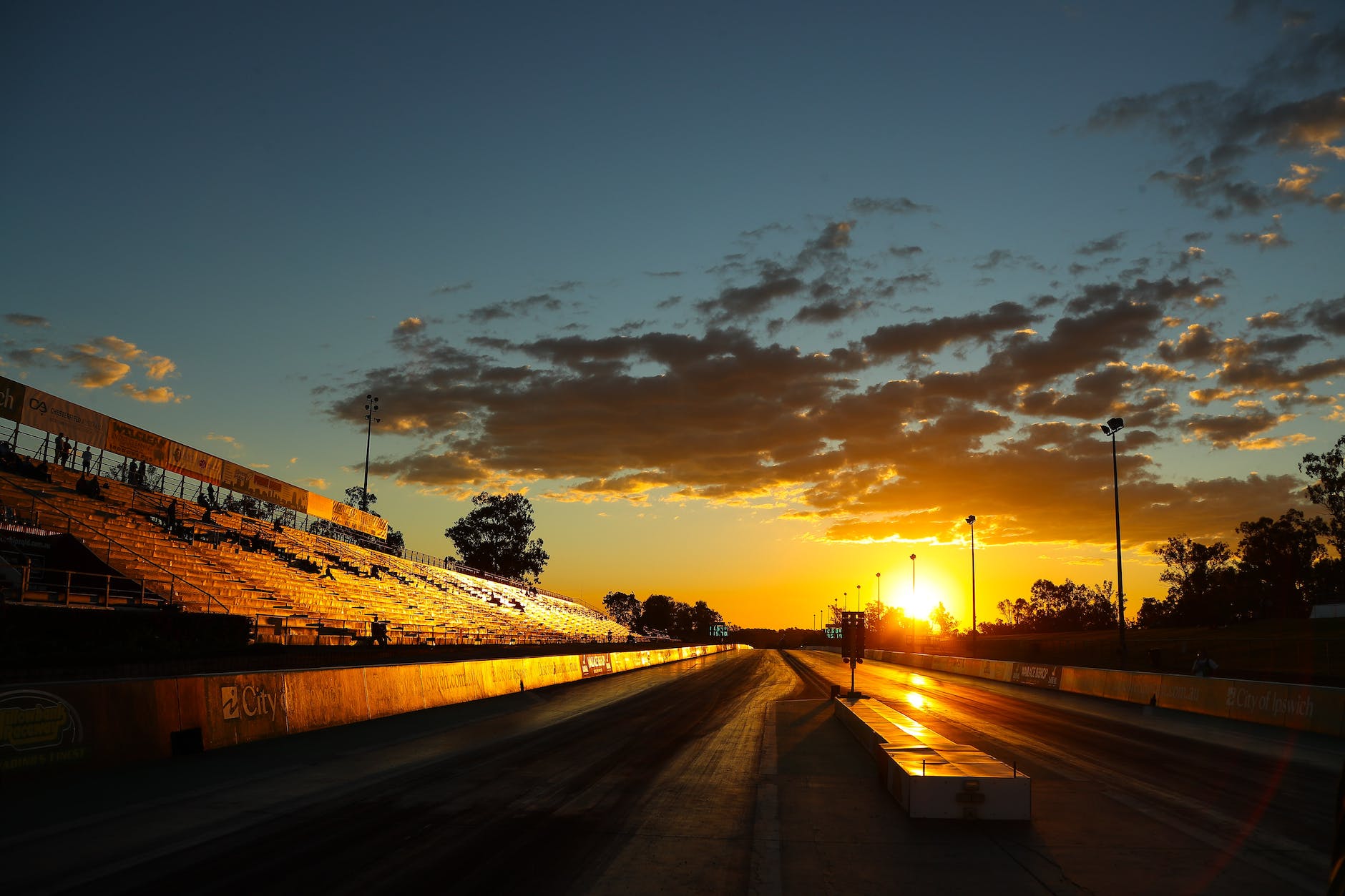 Race Strong Happy Hour – Tonight at  6:30 pm